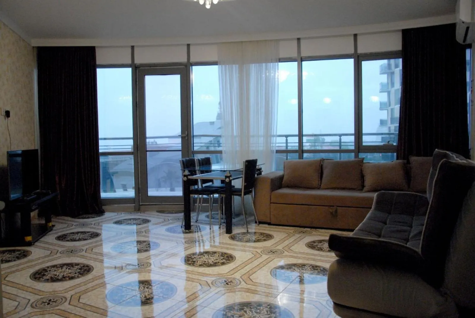 Orbi First Line Apartments Batoumi Géorgie